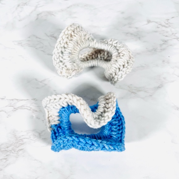 Crochet Ear Warmer Headband With 2 Scrunchies - Picture 8 of 9